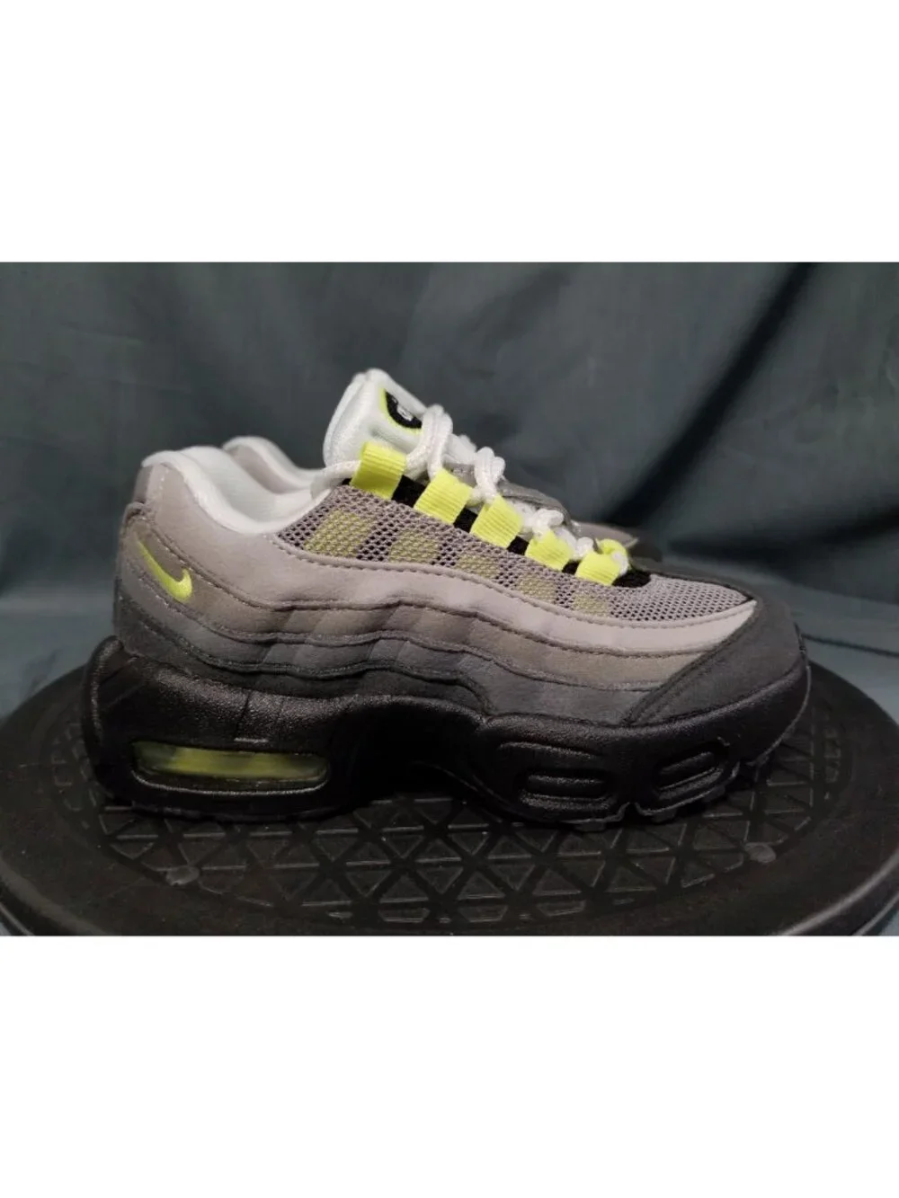 Nike Air Max '95 S (PS) Sneakers Neon Mesh 905461 050 Kids Size 11c NEW NO BOX!